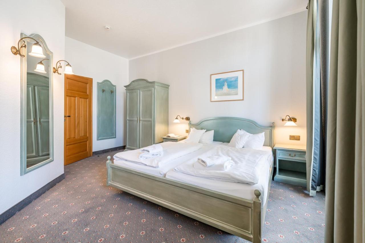 Hotel Villa Neander Binz Extérieur photo